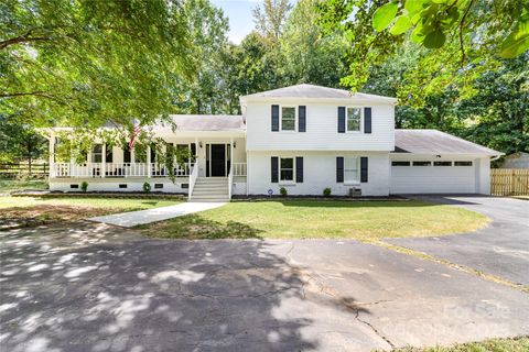 4501 Brookwood Road Charlotte NC 28215