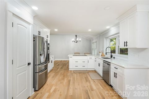 4501 Brookwood Road Charlotte NC 28215