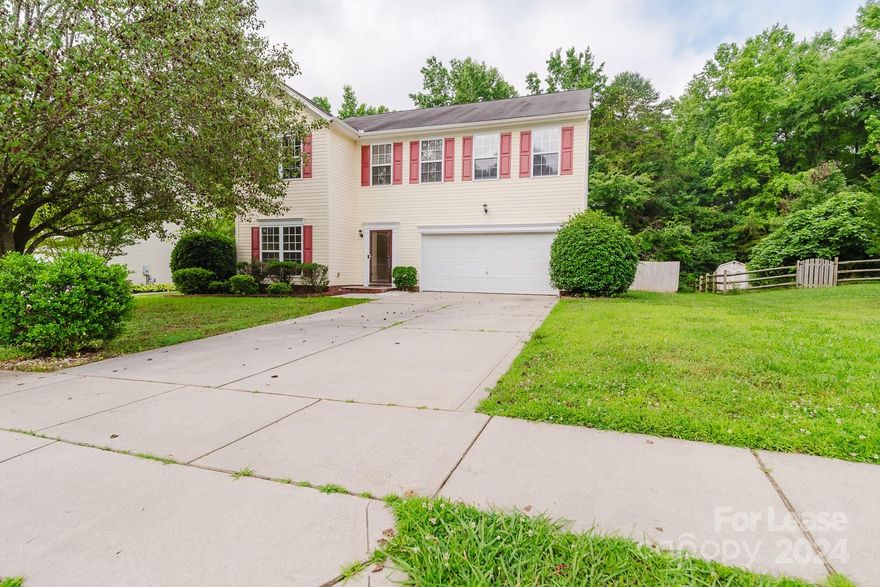 Well maintained and cared for 5 bed/2.5 bath home located in Bethlefields near Lake Wylie and within the Clover School District features spacious living areas, fully applianced eat-in kitchen with granite countertops, center island and walk in pantry w/ laundry and half bath on main level. The upper level offers large primary bedroom with en-suite bath, the four additional bedrooms and full bath. 2 Car Garage. Fully fenced .027 acre lot and patio. Washer/Dryer also included. Community Pool. Available for July 1st. Pet Friendly w/ $200 pet screening fee-per pet, plus add'l $25/mo per pet. Tenant responsible for all utilities, basic tenants insurance policy. Income Verification, credit, background & past eviction screening required. Deposit determined upon application. All fees, deposit and 1st month’s rent due prior to move in.