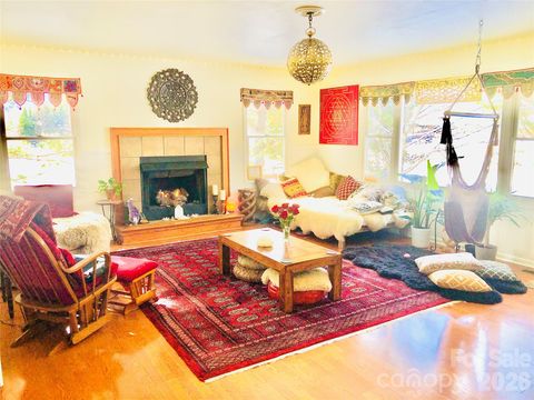 Photo of 3 Taproot Trail, Barnardsville, NC 28709 (MLS # 4361662)