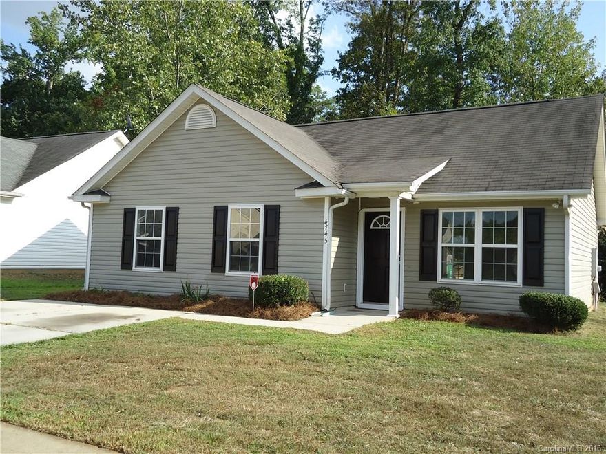 Move in Ready! Several recent updates to include, New AC Unit with transferable warranty, carpet, paint, counter tops and more. This house has all the kitchen appliances included. Beautiful tiled floors in the kitchen and bathrooms, new light fixtures throughout. New hardware on all of the doors and walls. Pretty much like a new place,great for a first time buyer or anyone downsizing. This home is a must see with a huge corner lot! 1 year of alarm monitoring paid for new buyer. Won't last long!