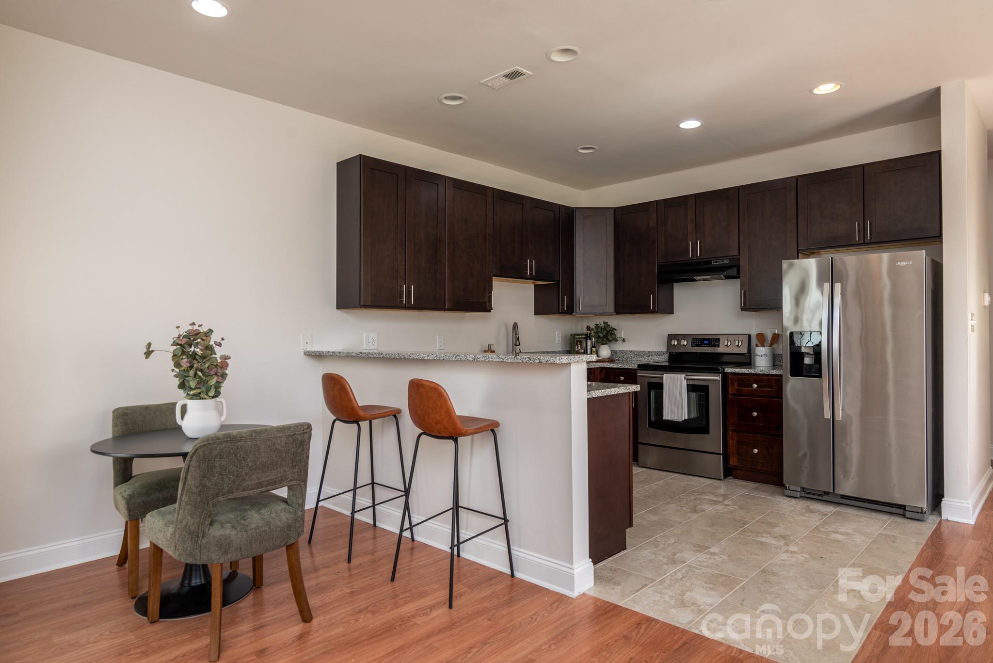 125 Sherman Oaks Lane