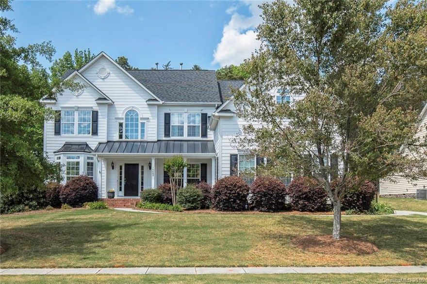 Absolutely gorgeous home on the nicest lot in Palisades. You'll love the huge fenced backyard & 3 car garage! Open floor plan with neutral colors, kitchen with miles of granite countertops and cabinet/pantry space for the pickiest chef. Morning room overlooks backyard, deck with gas grill hookup. Downstairs has a flexible front room with french doors, as well as another room to use for homework, play, or office. Enormous master suite with his and hers closets, three additional bedrooms upstairs.