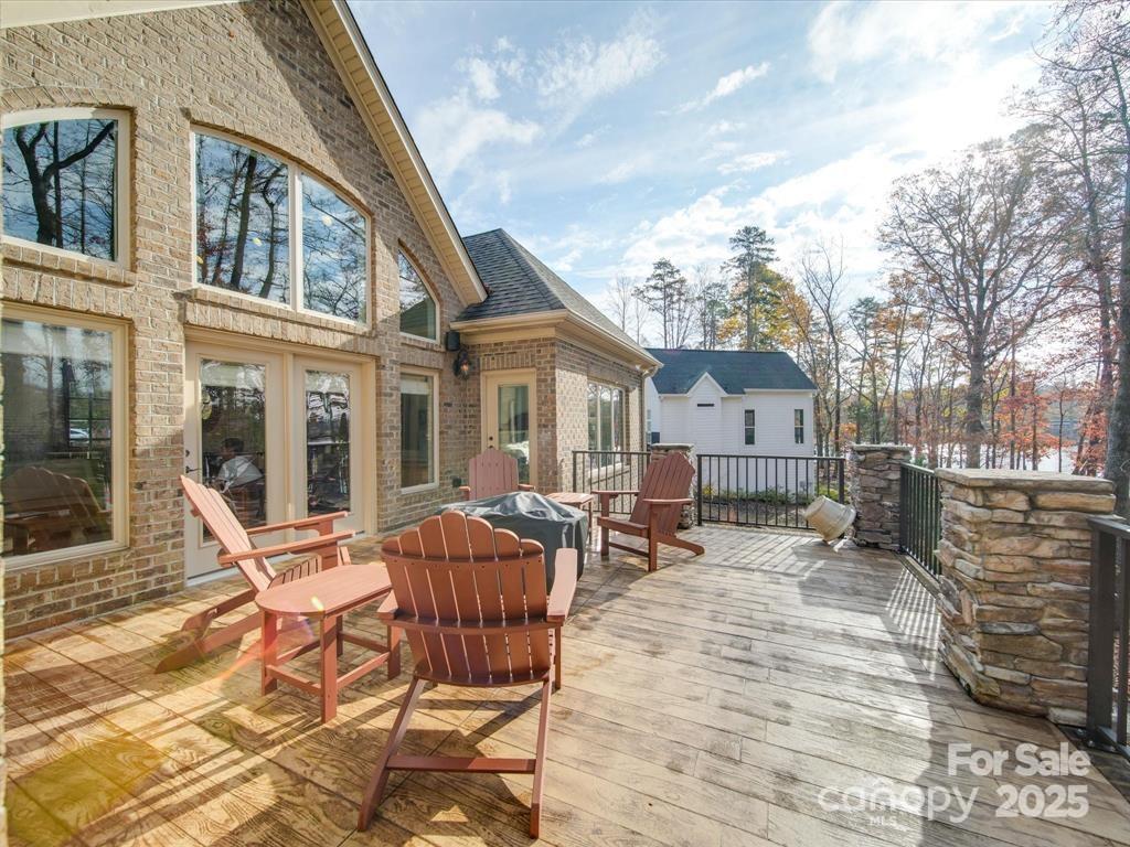 Sunset Pointe - Residential