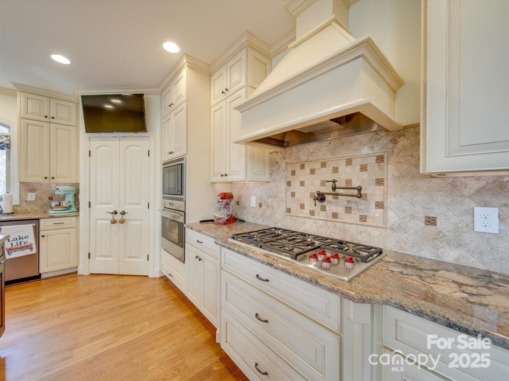 Sunset Pointe - Residential