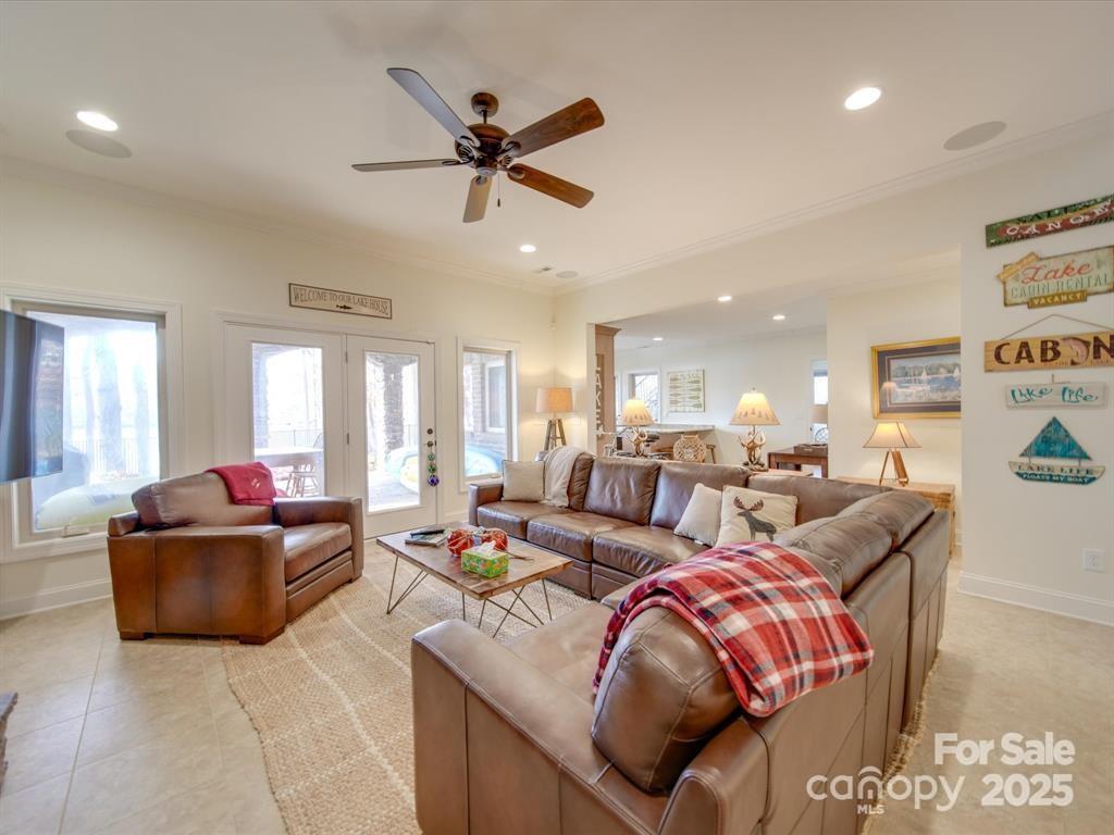 Sunset Pointe - Residential