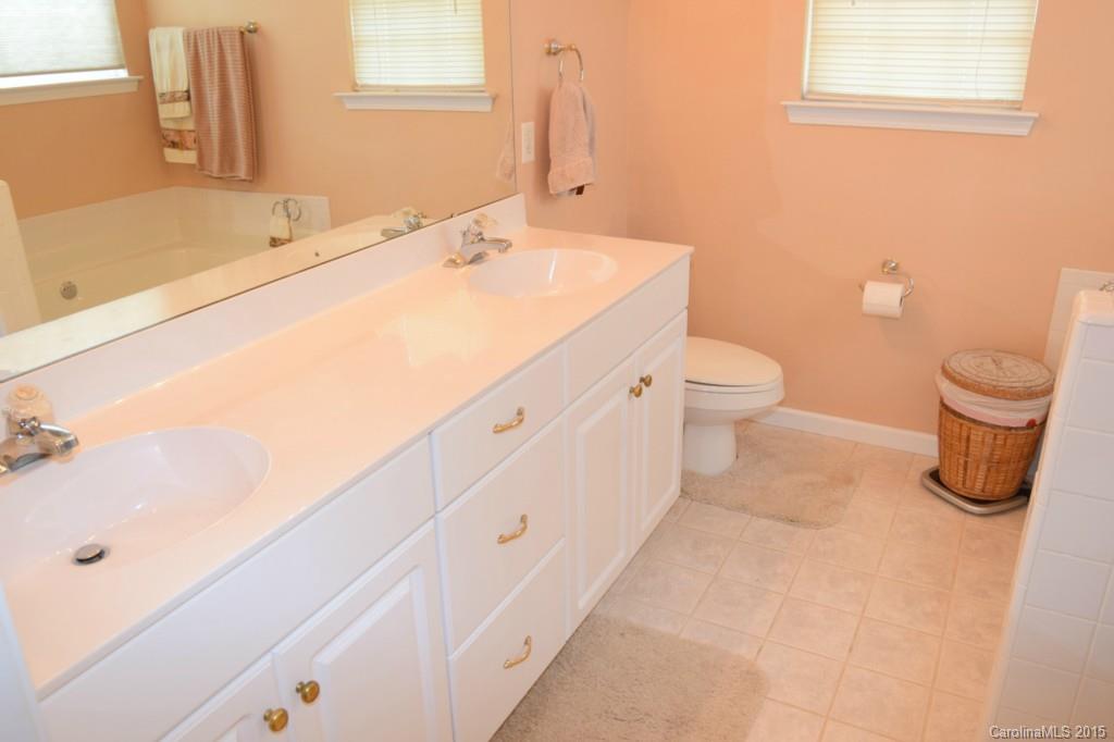 Kerry Greens - Residential