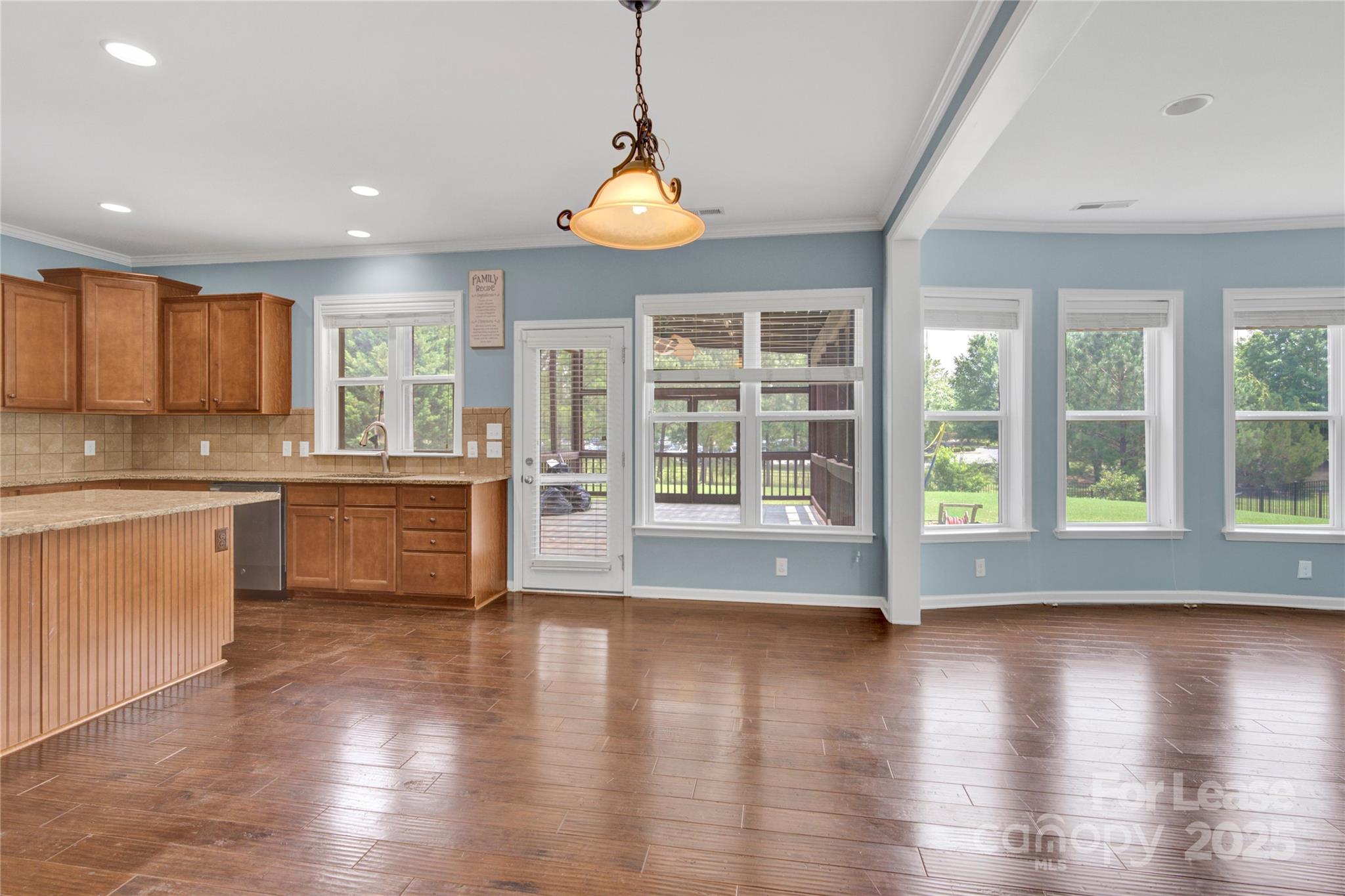 The Chimneys of Marvin - Residential Lease