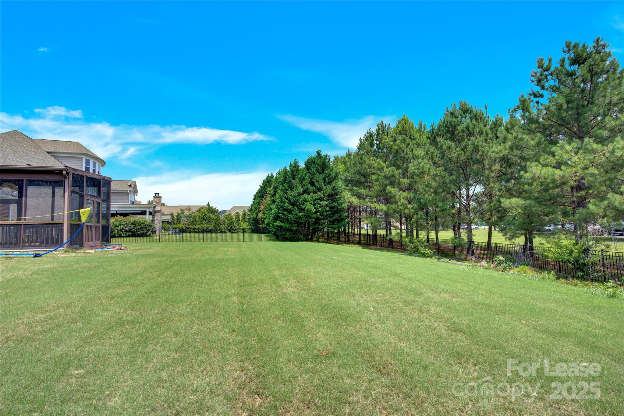 The Chimneys of Marvin - Residential Lease