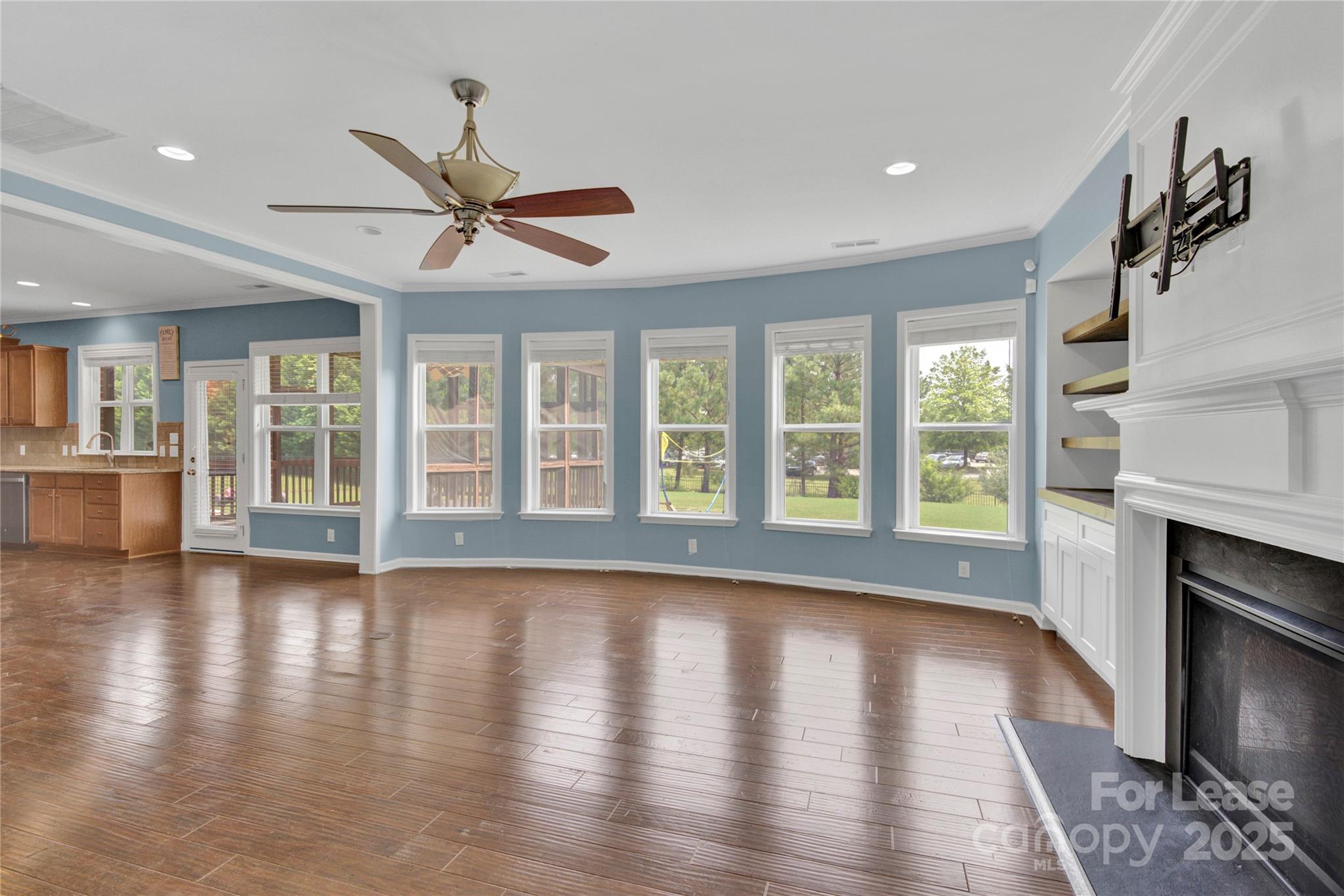 The Chimneys of Marvin - Residential Lease