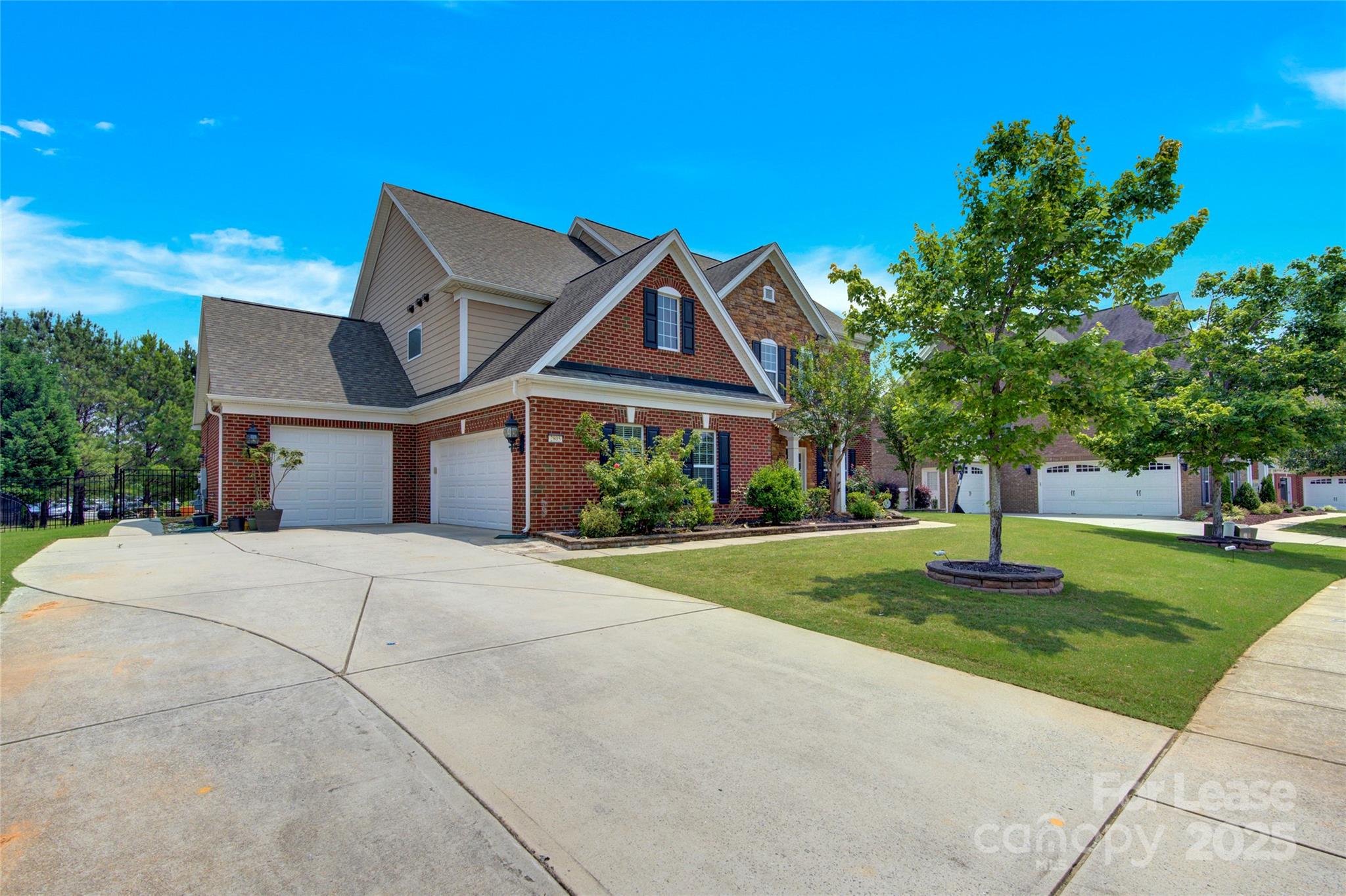 The Chimneys of Marvin - Residential Lease