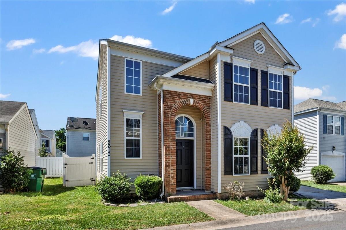 8610 Sawleaf Court
