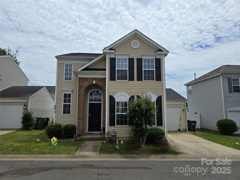 8610 Sawleaf Court Charlotte NC 28215