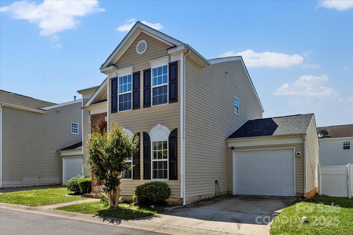 8610 Sawleaf Court
