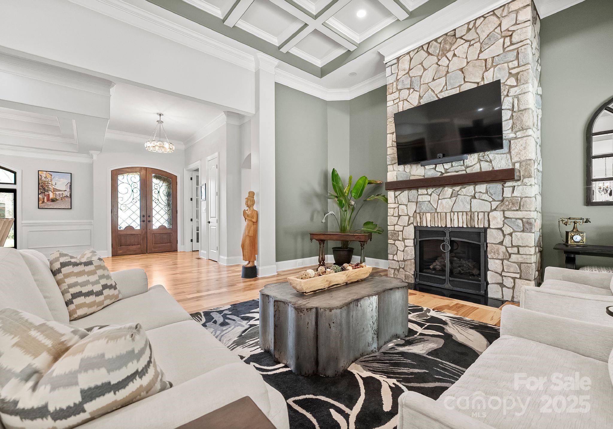 129 Hunts Landing Drive