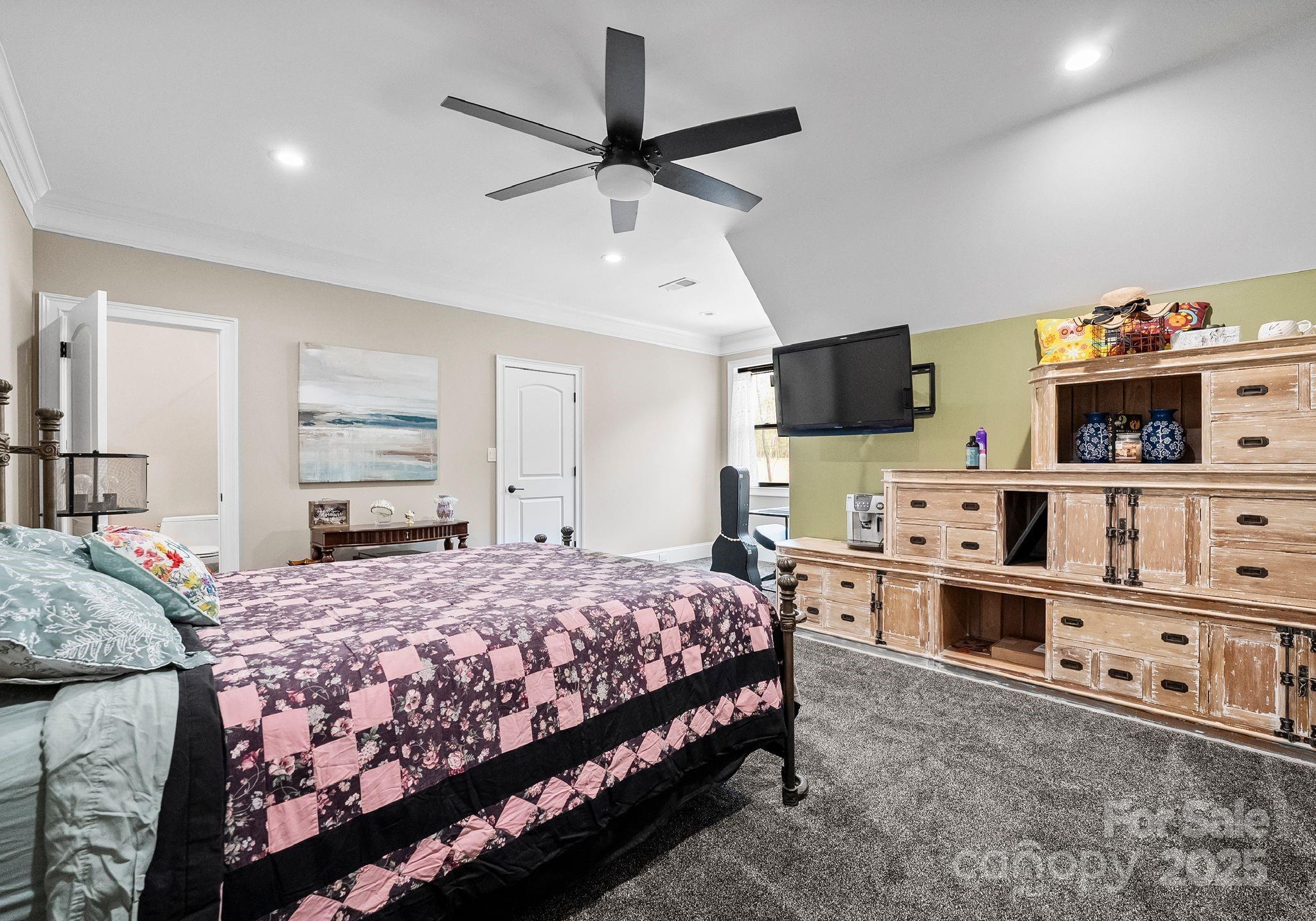 Hunts Landing - Residential