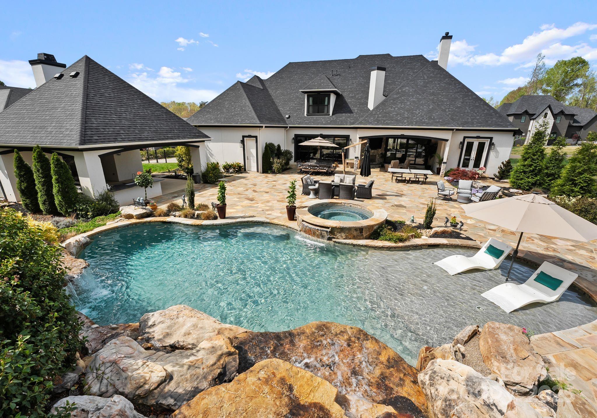 Hunts Landing - Residential