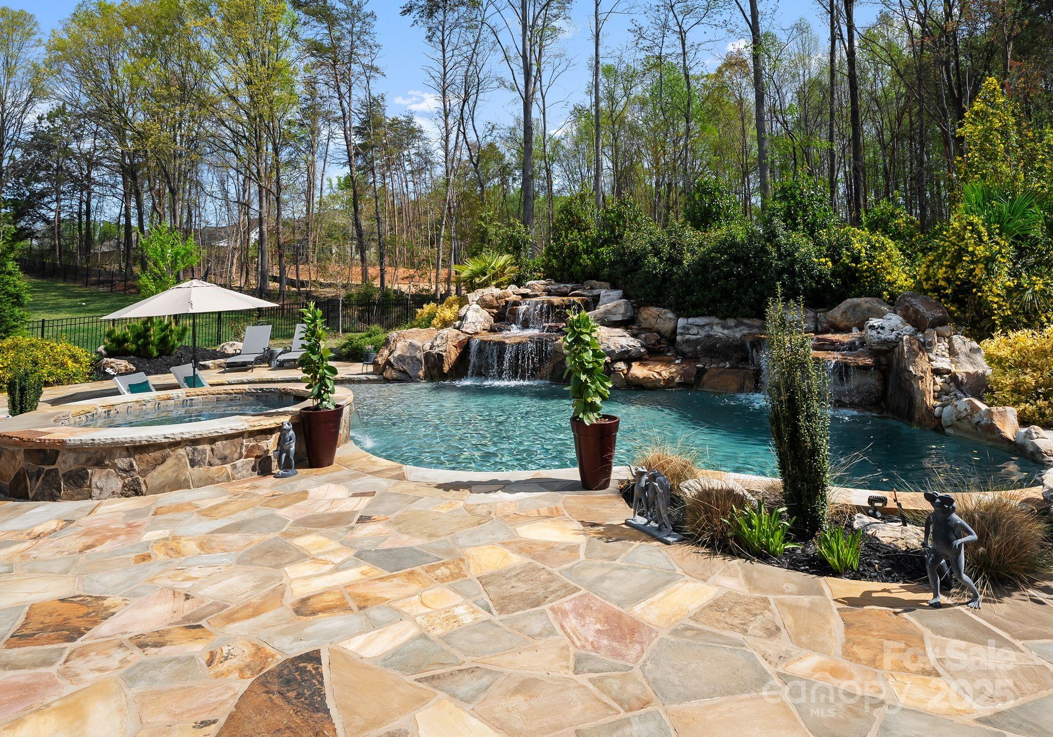 Hunts Landing - Residential