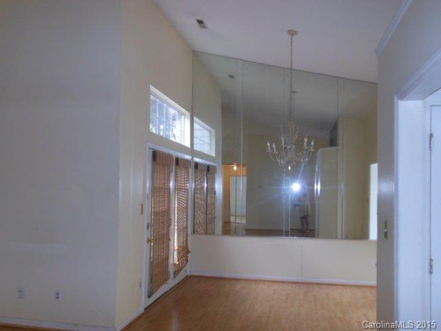 Olde Whitehall - Residential