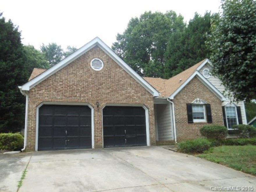 Ranch Style home in need of TLC,  3 bedroom, 2 Full bathroom, Great room with vaulted ceiling, dining area, Kitchen with white cabinets, Deck, 2 car garage, large back yard.  Please note the HVAC is not in working condition.