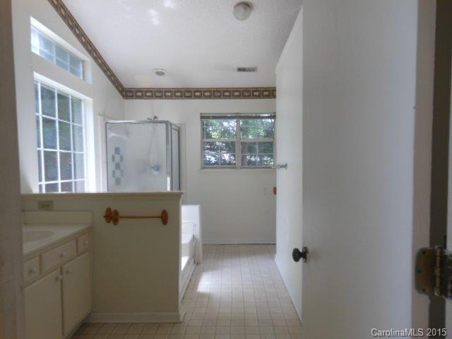 Olde Whitehall - Residential