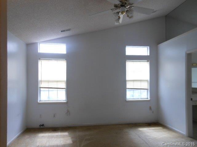 Olde Whitehall - Residential