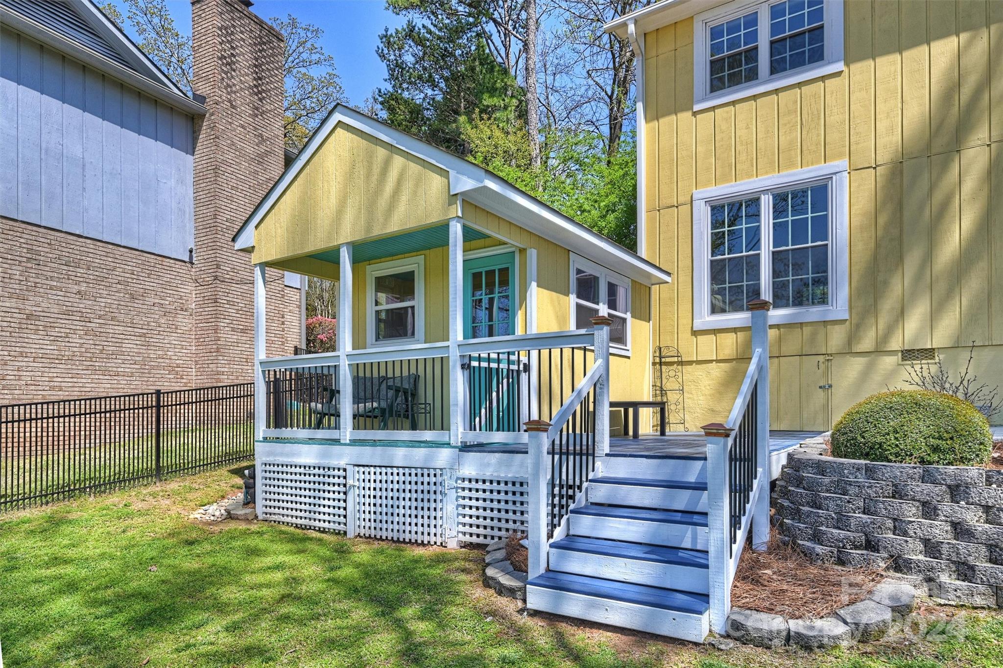 Tega Cay - Residential