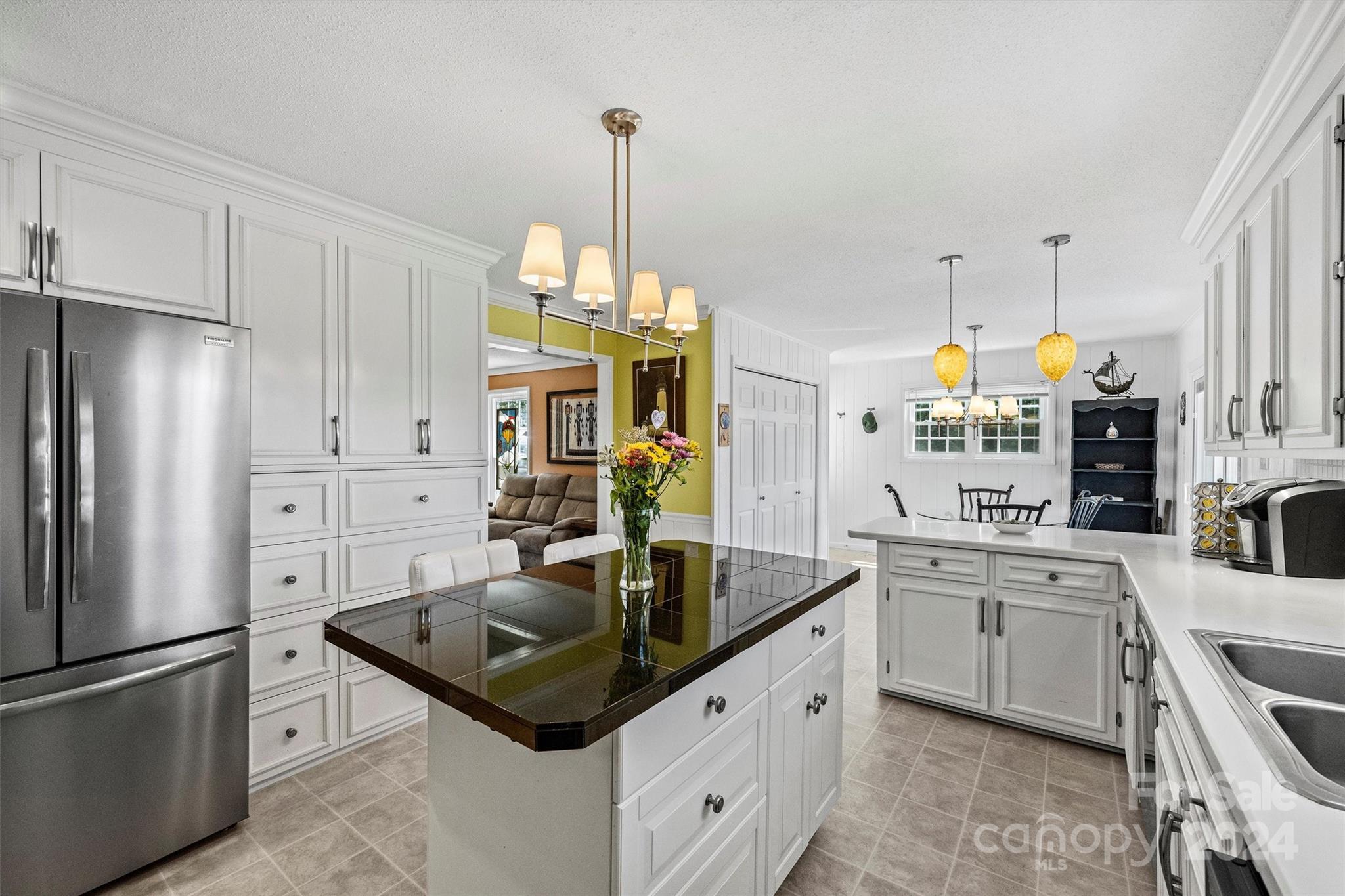 Tega Cay - Residential