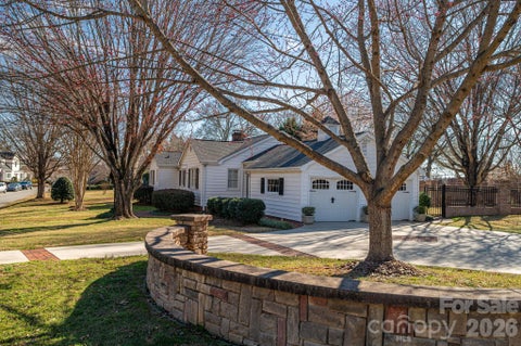 Photo of 18 Circle Drive, Belmont, NC 28012 (MLS # 4337379)
