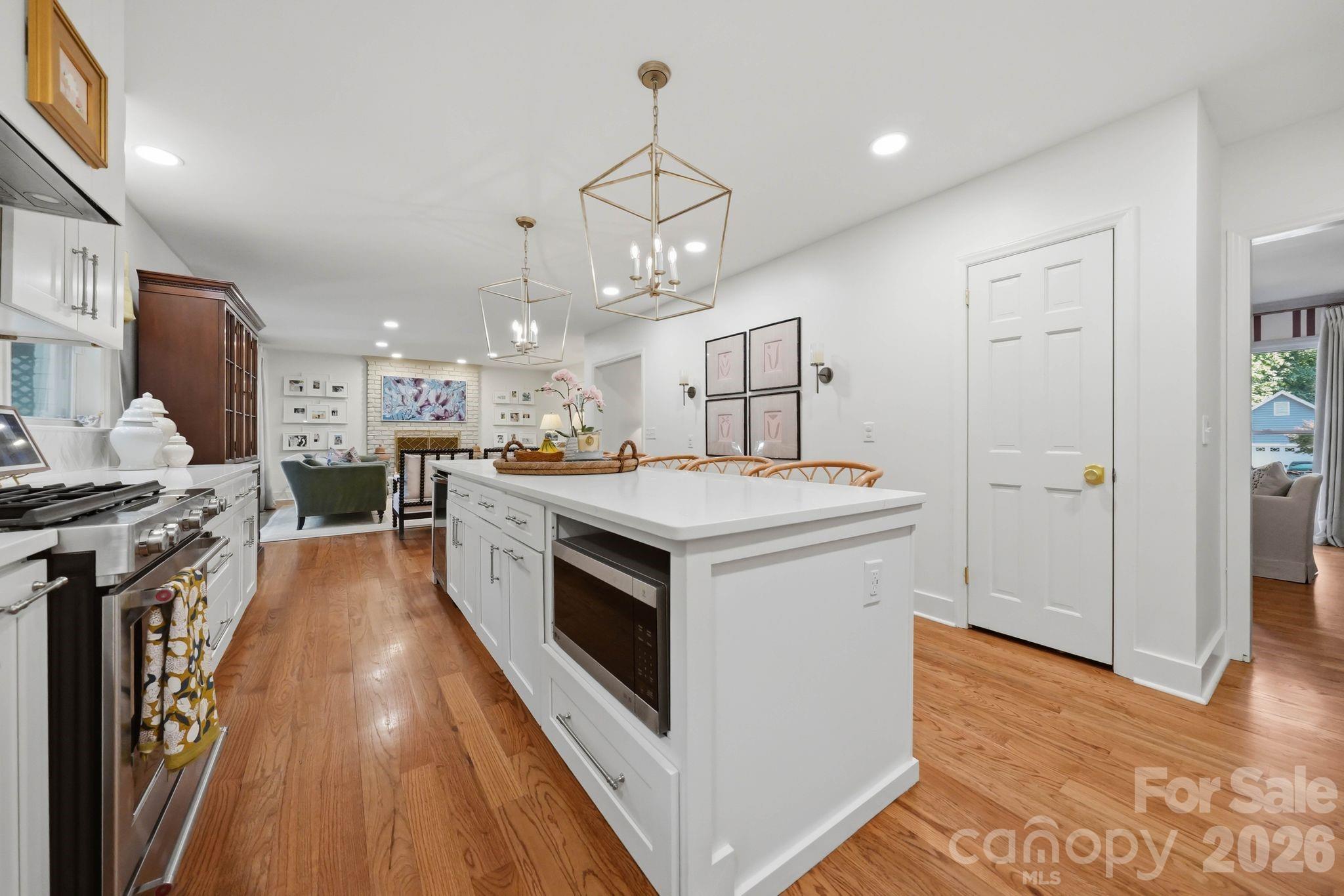 1015 Thistle Court