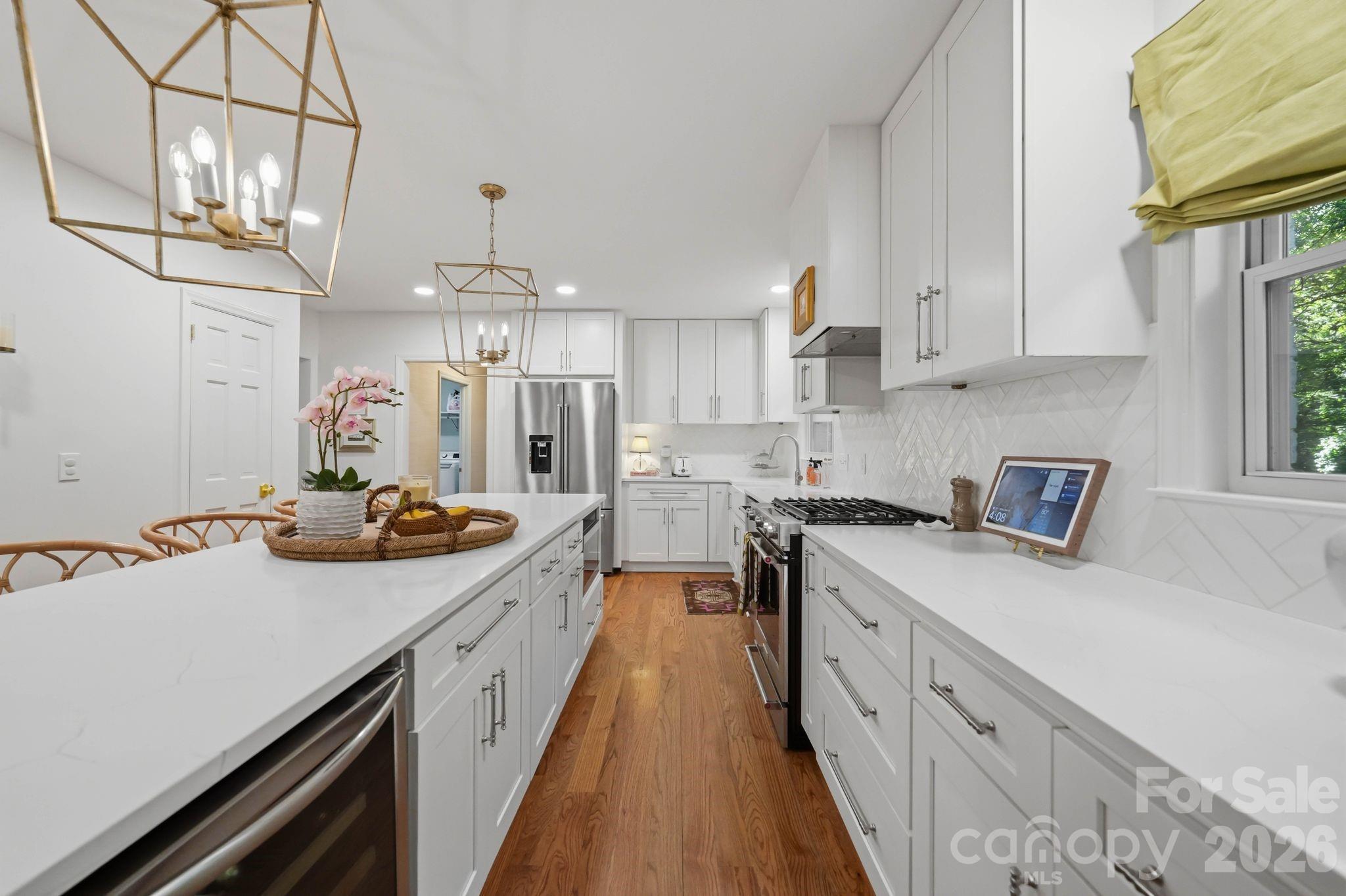 1015 Thistle Court