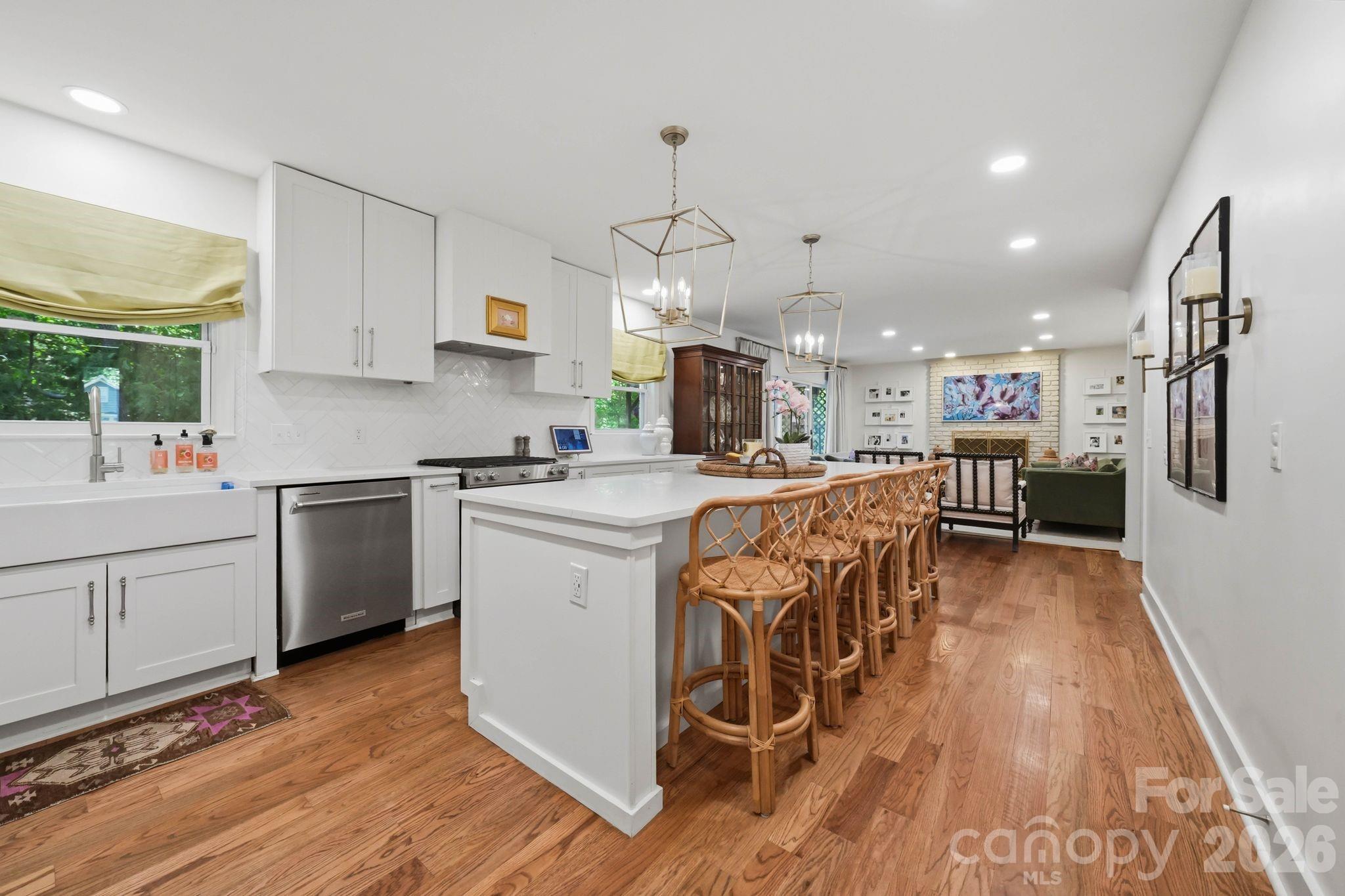 1015 Thistle Court