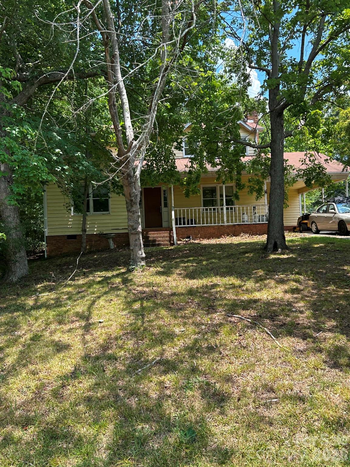 648 Tracy Lane