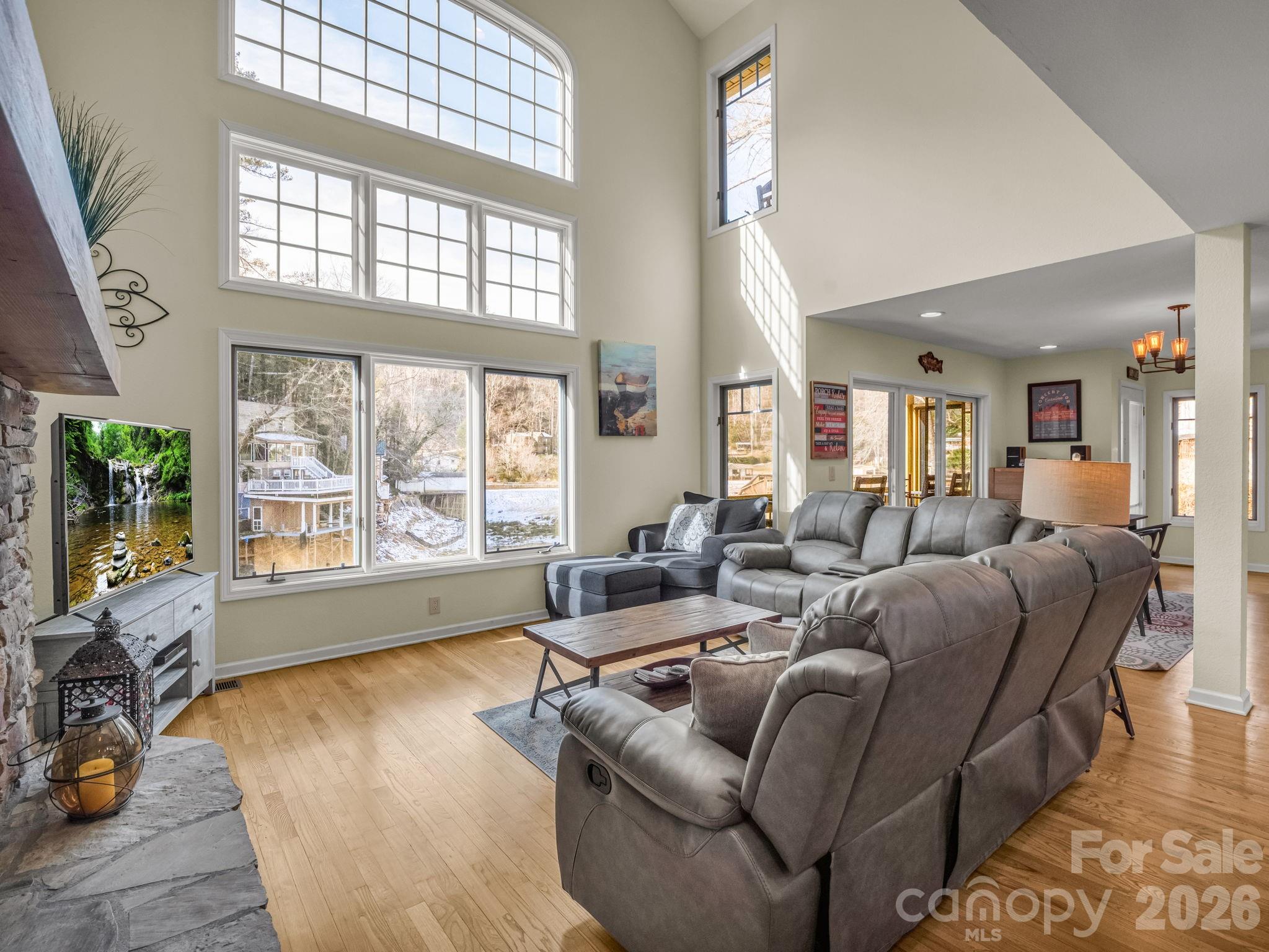 105 Tryon Bay Circle