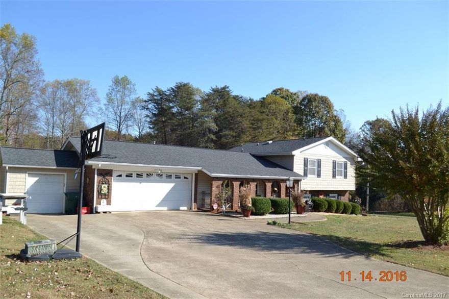 Enjoy backyard oasis, beautiful home, screen porch, sunroom, in ground pool & nearly new liner, sliding board, diving board, fenced rear yard w/additional brick fence around pool, open floor plan, SS appliances, updated heat/air/roof, replacement windows, back patio, tons of space, close to I40, storage galore, gas logs on main level & lower level den, additional room in the basement currently used as BR, full BA in basement, too many extras to list! All stats per seller to be verified by buyer!