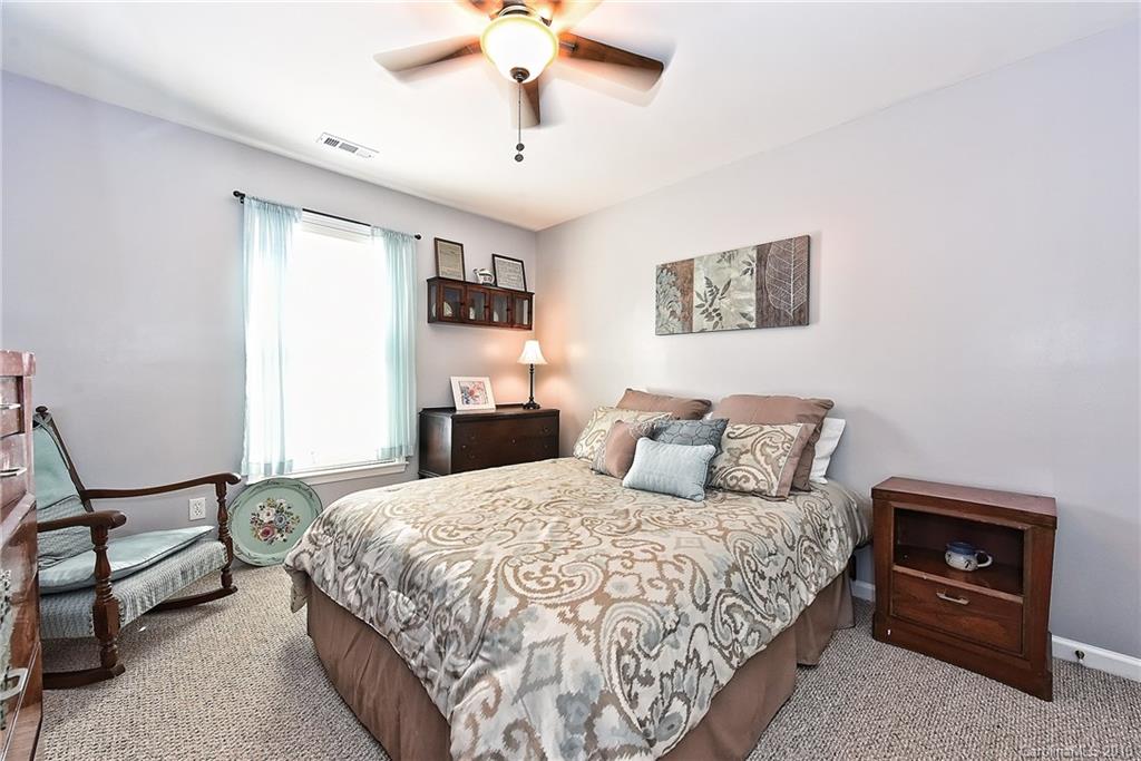 Hunter Oaks - Residential