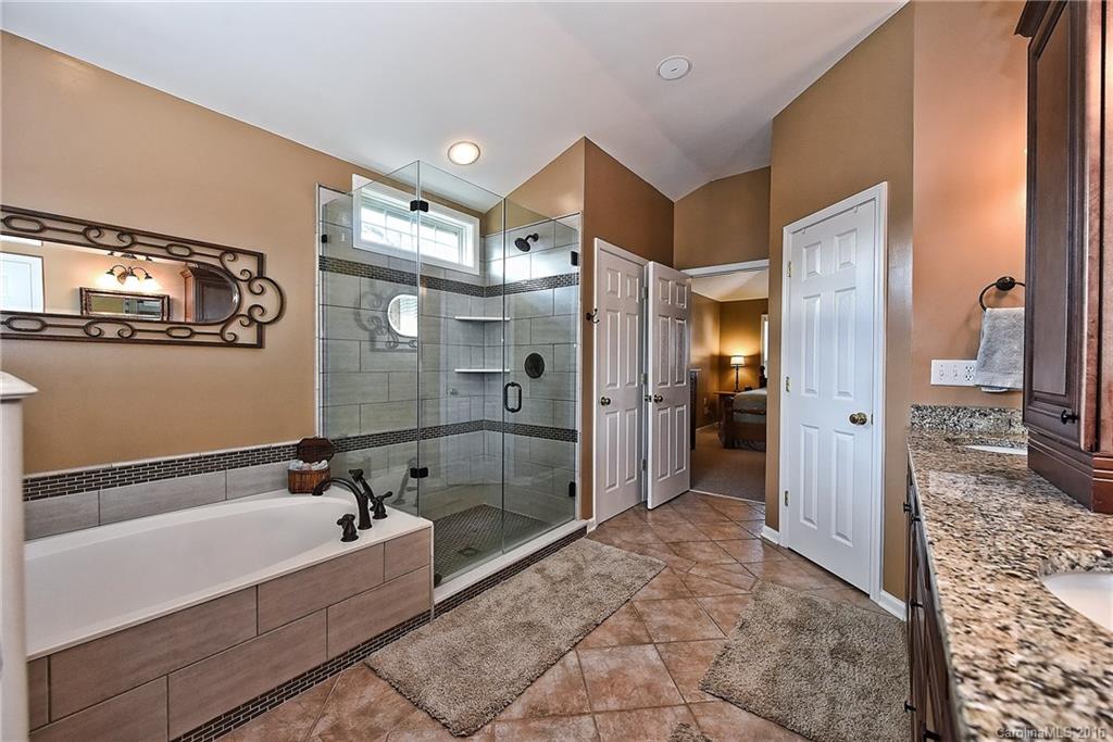 Hunter Oaks - Residential