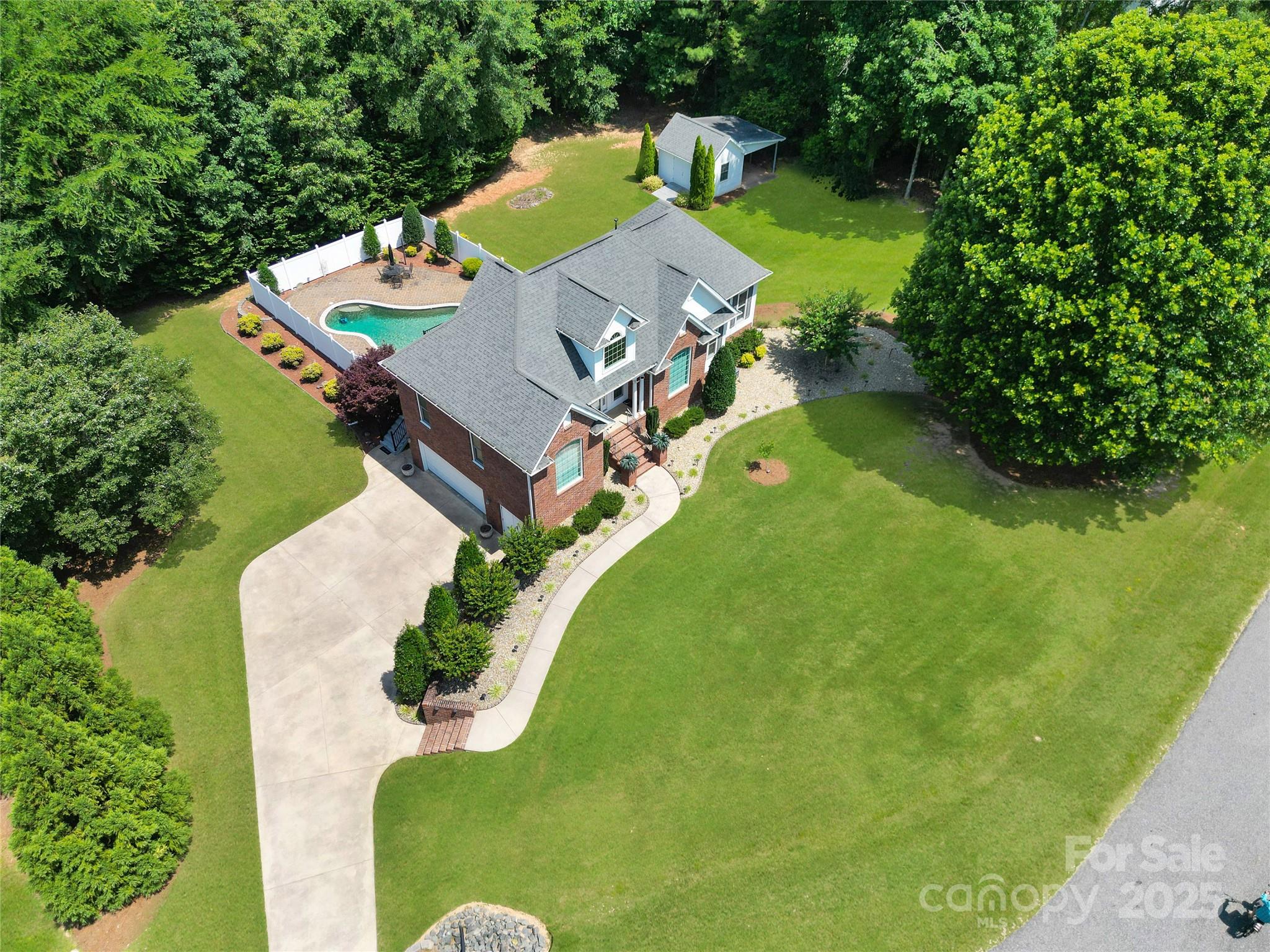 Wellgreen - Residential