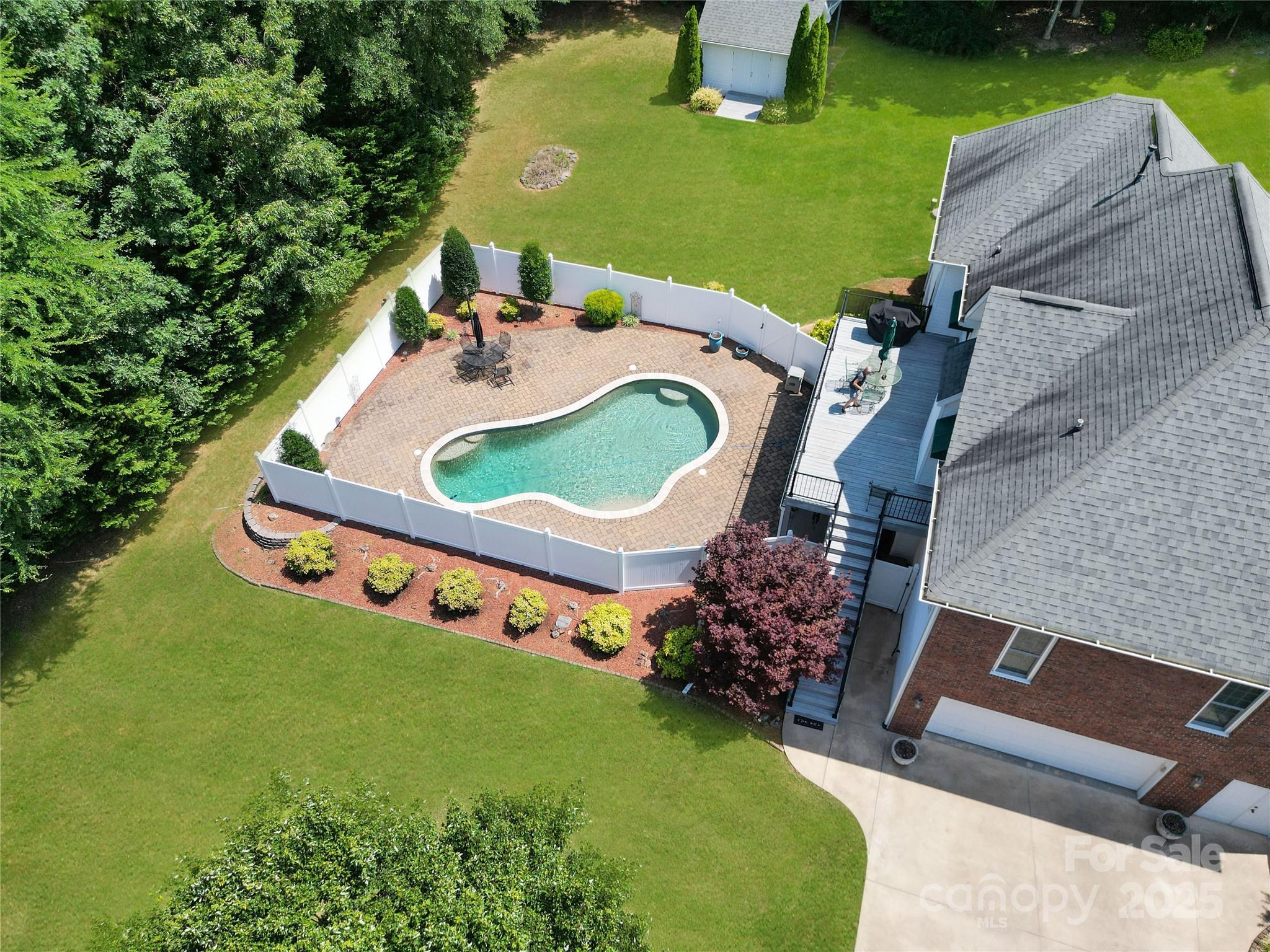 Wellgreen - Residential