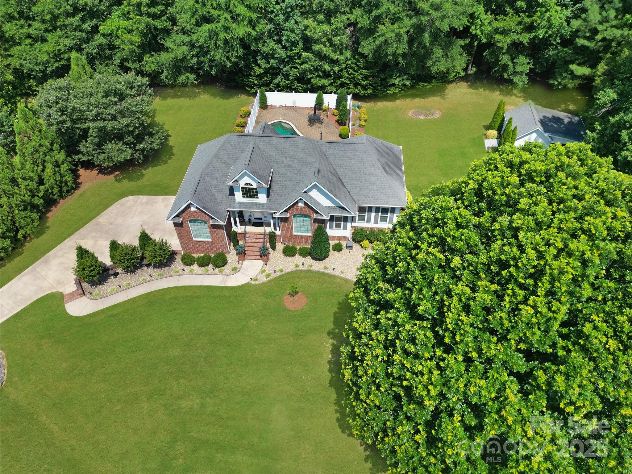 Wellgreen - Residential