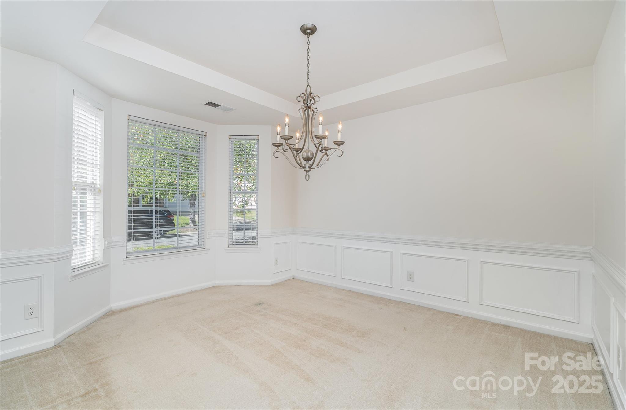 14418 Laurel Tree Lane