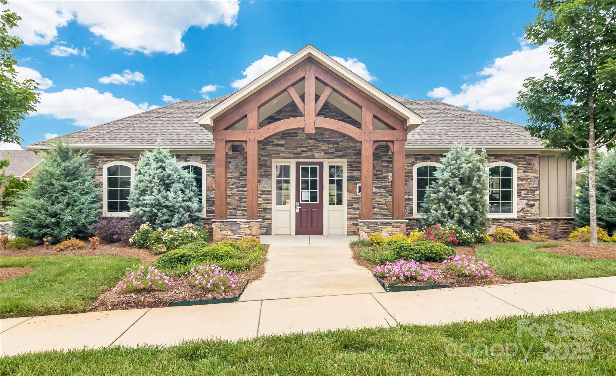 The Courtyards of Marvin - Residential