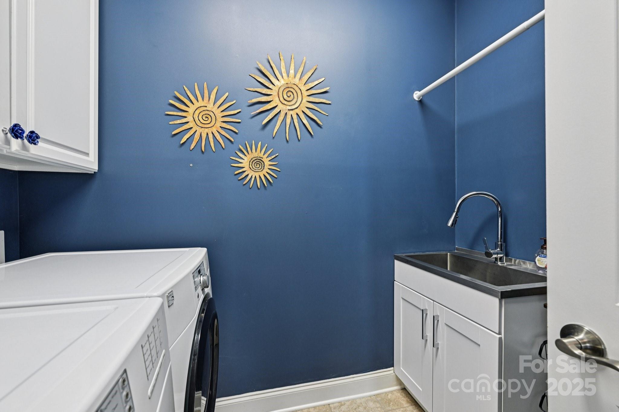 The Courtyards of Marvin - Residential