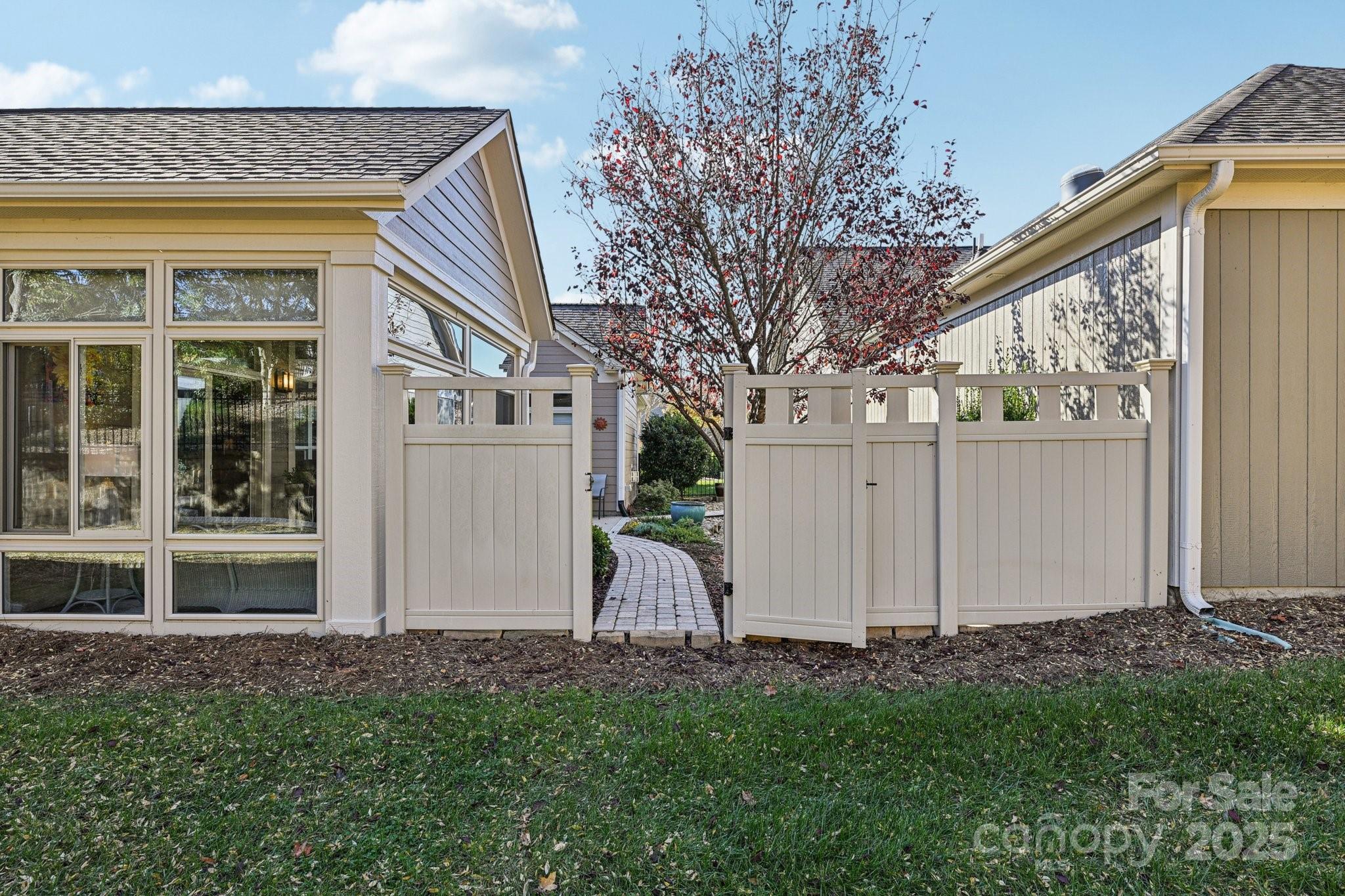The Courtyards of Marvin - Residential