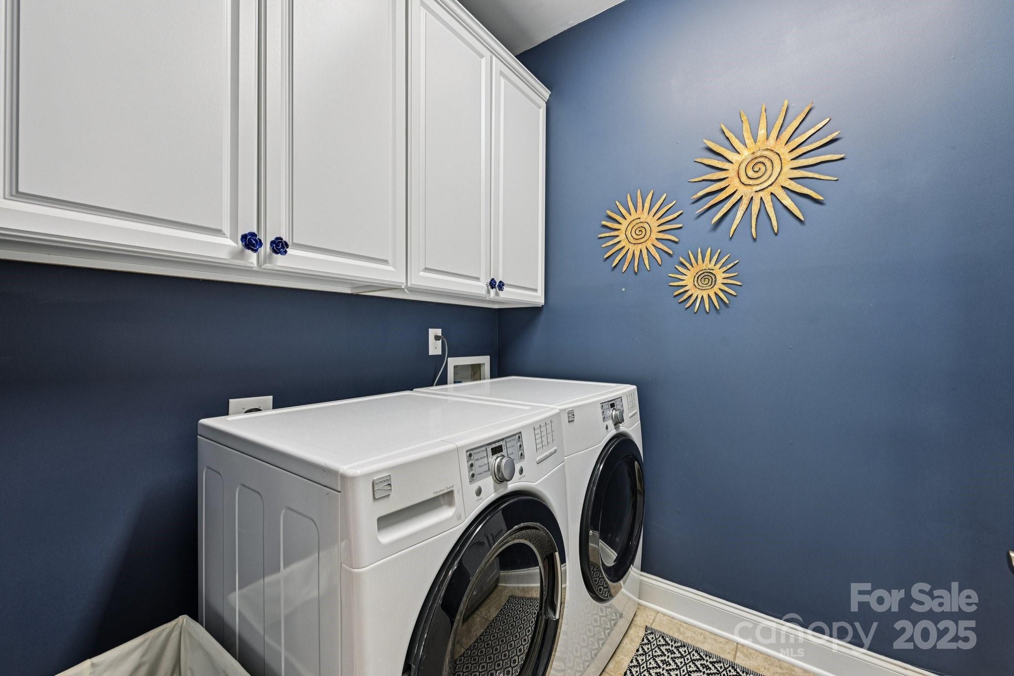 The Courtyards of Marvin - Residential