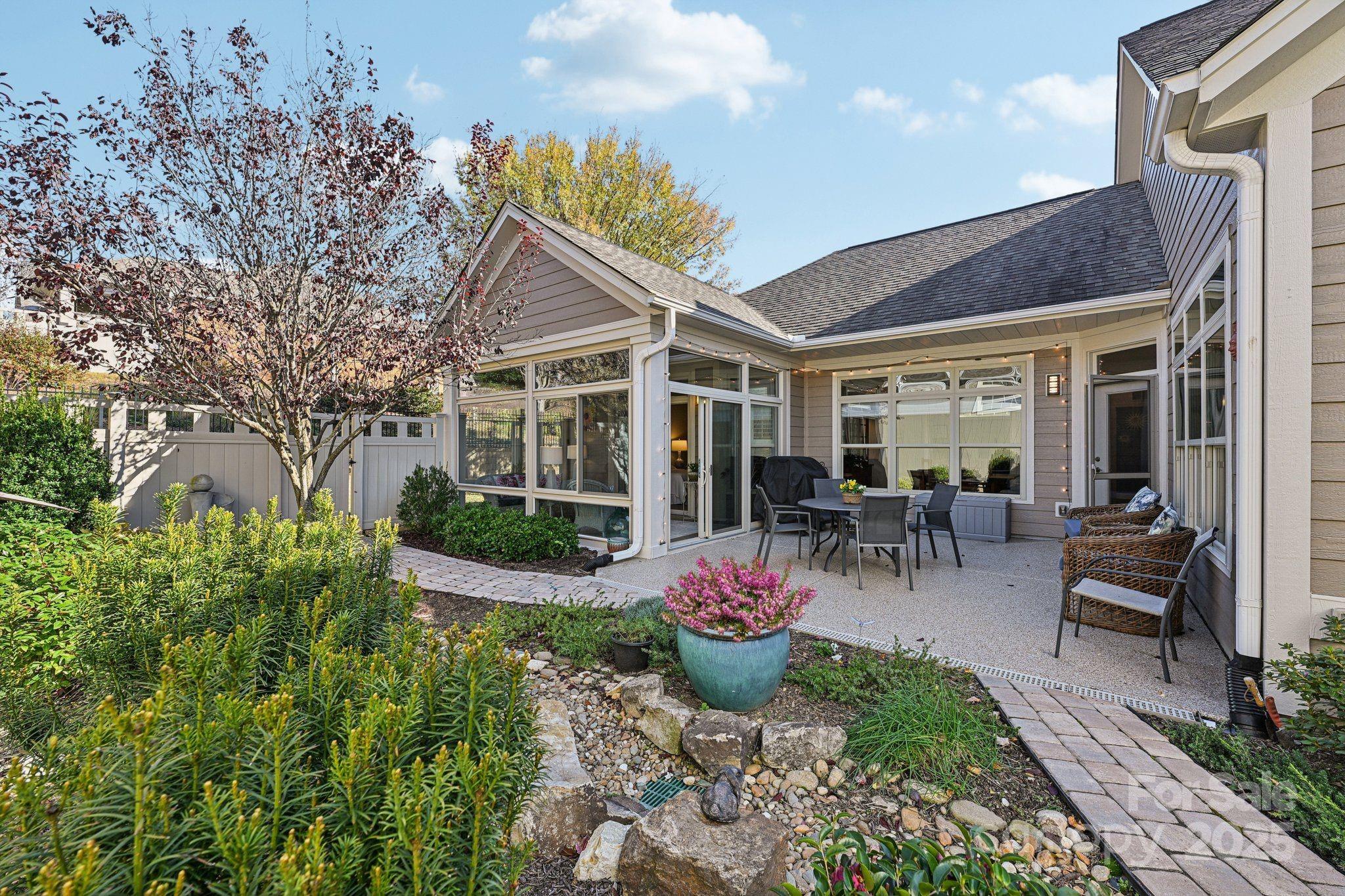 The Courtyards of Marvin - Residential