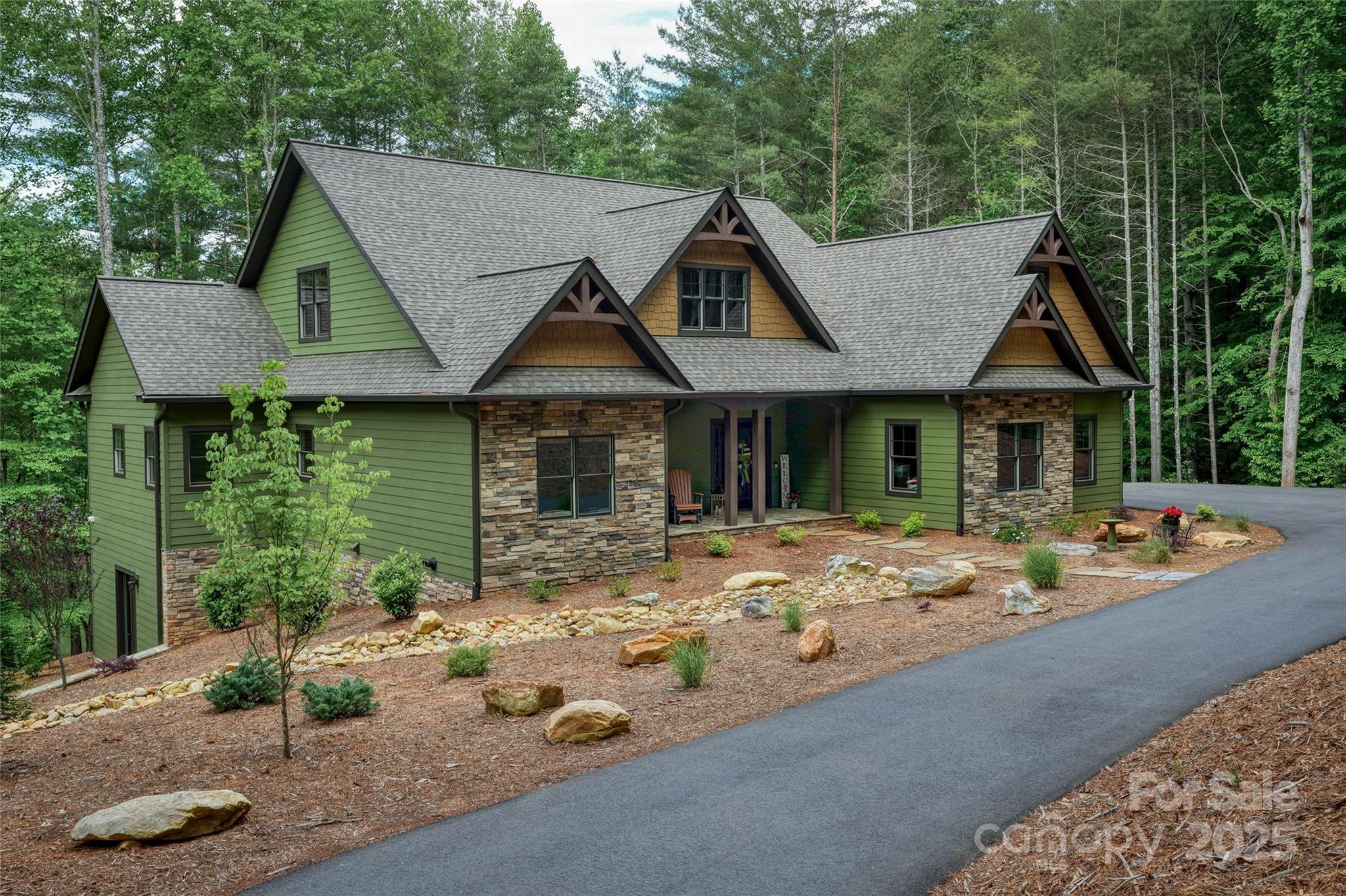 1003 Glory Drive 60