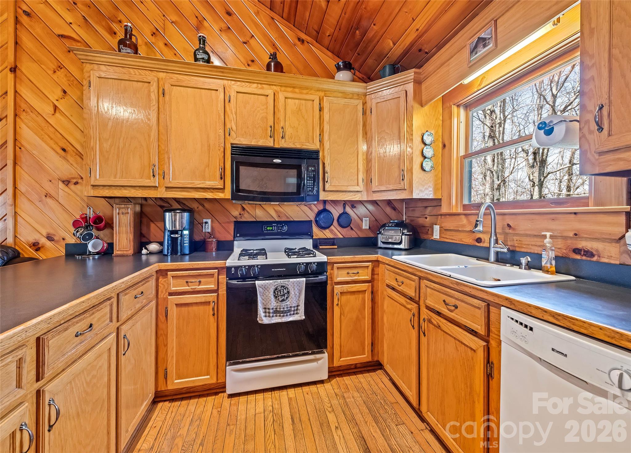 Cranberry Falls - Residential