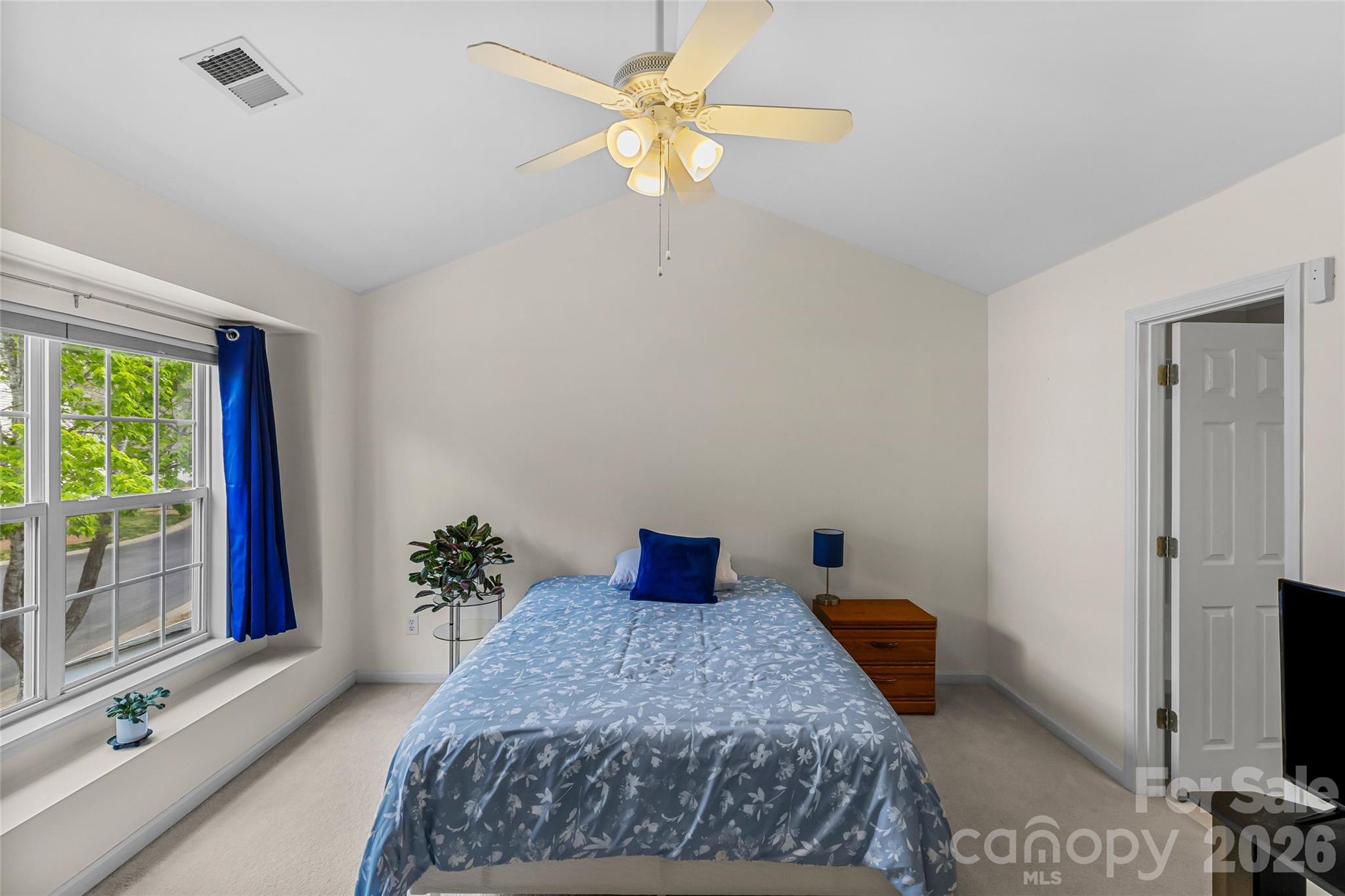 Tyler Woods - Residential