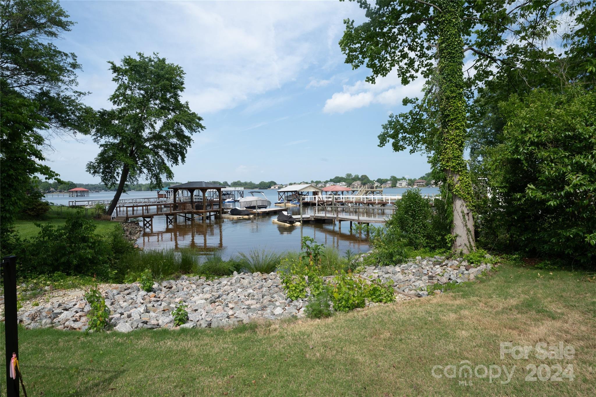 0000 Lake Shore Road S 152